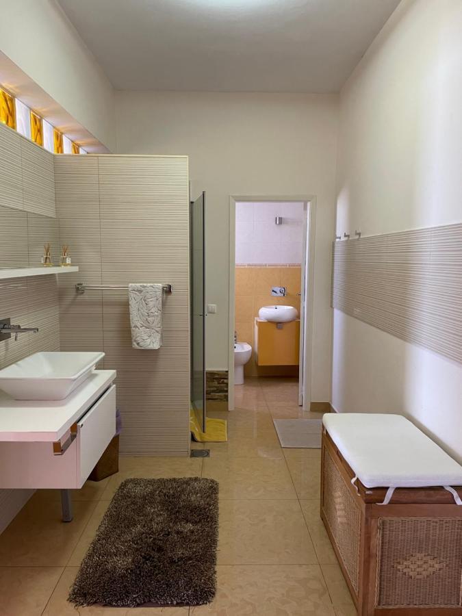 Villa Isabela - Car Rental For Free Canico  Ngoại thất bức ảnh